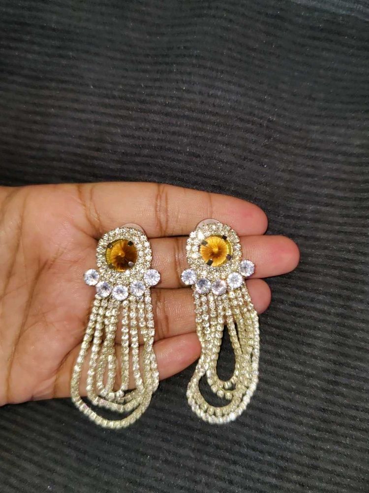 amber stone danglers