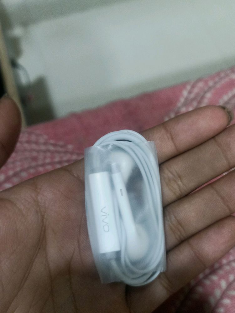 Vivo Earphone All Mobile Compatible
