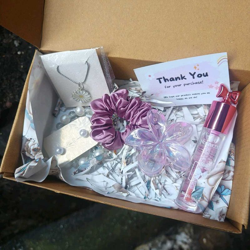 Aesthetic Gift Set