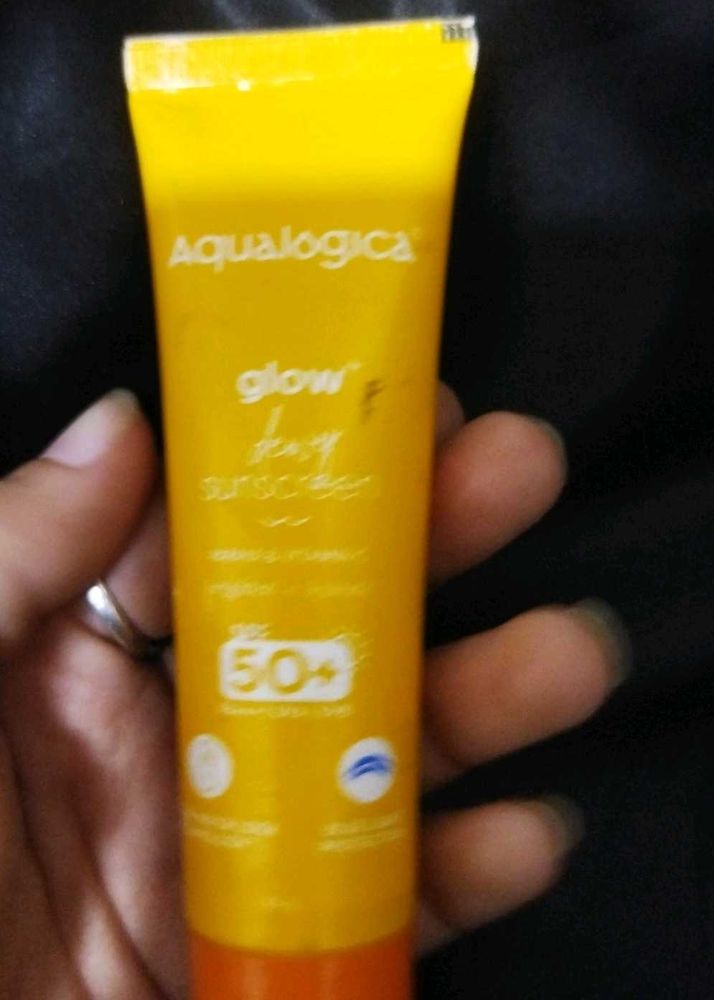 Auqalogica Glow +Dewy Sunscreen