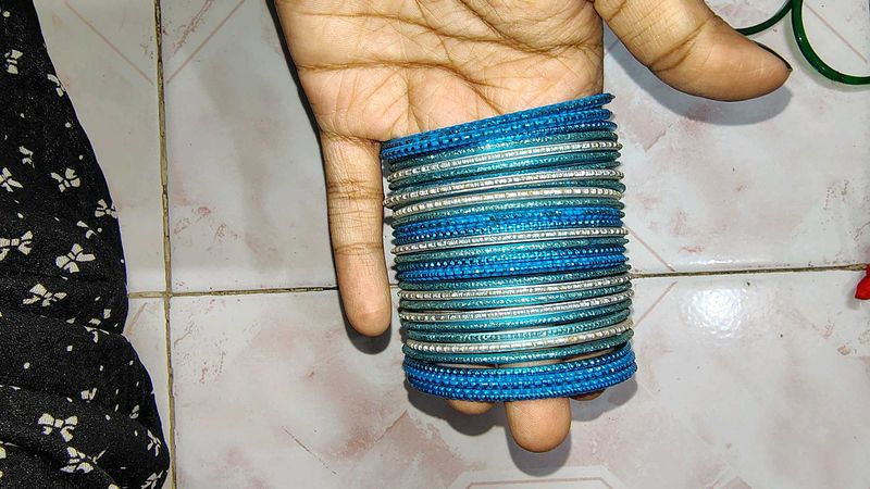 5 Different Bangles Set