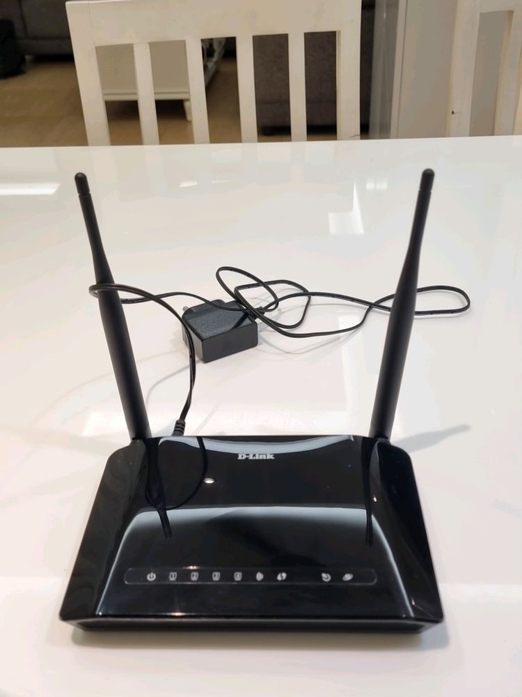 DLINK 300 Mbps Wireless Router