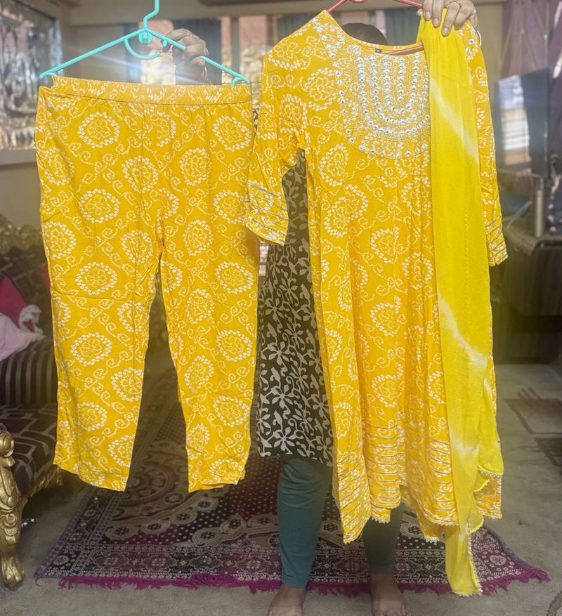 Gota Embellished Cotton Yellow Kurta Set