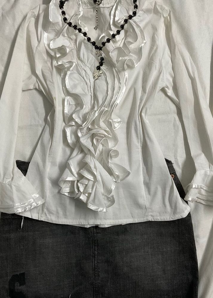 White Rufflecore Fitted Shirt🧚