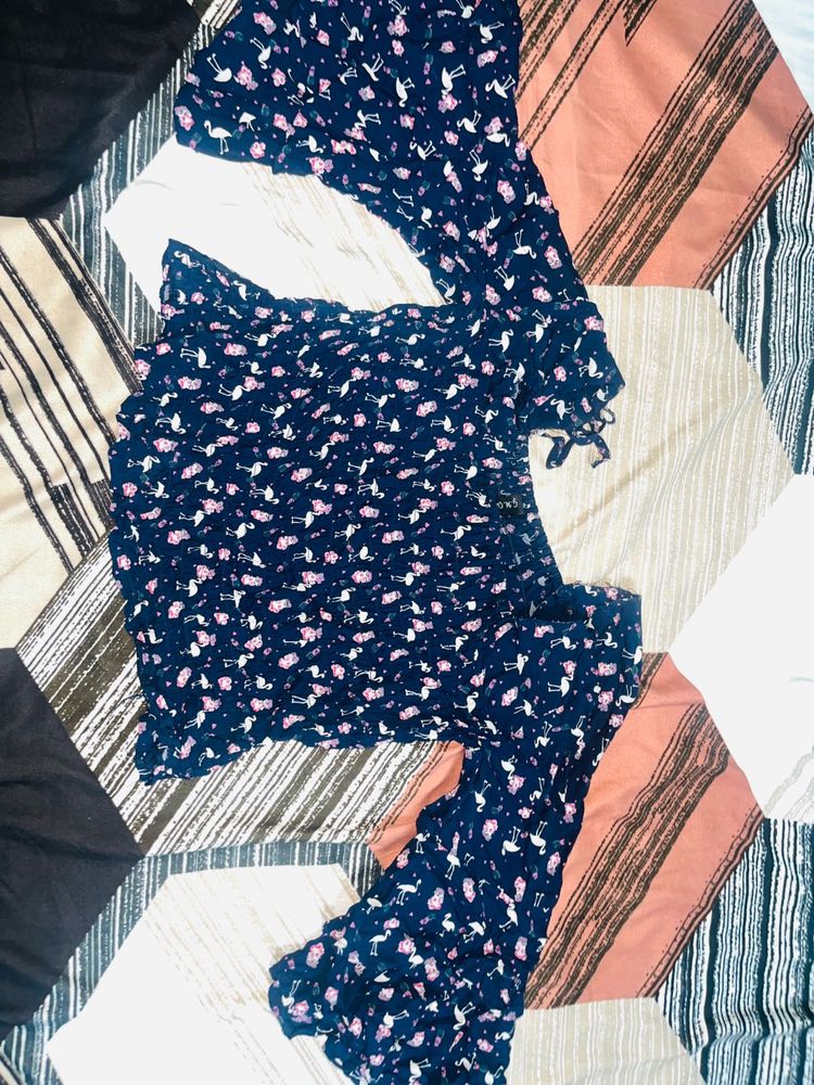 Top Tunics With Navy Blue Colour Sparrow Print