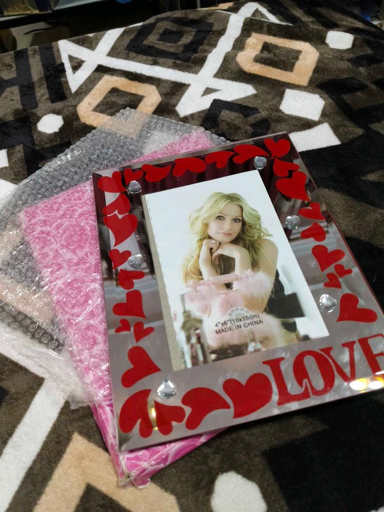 LOVE Photo Frame in absolute new condition