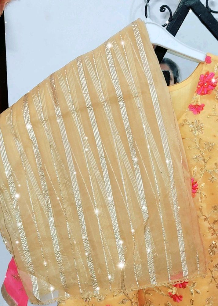 Kurti &amp; Dupatta Beautiful Embroidered...☺️