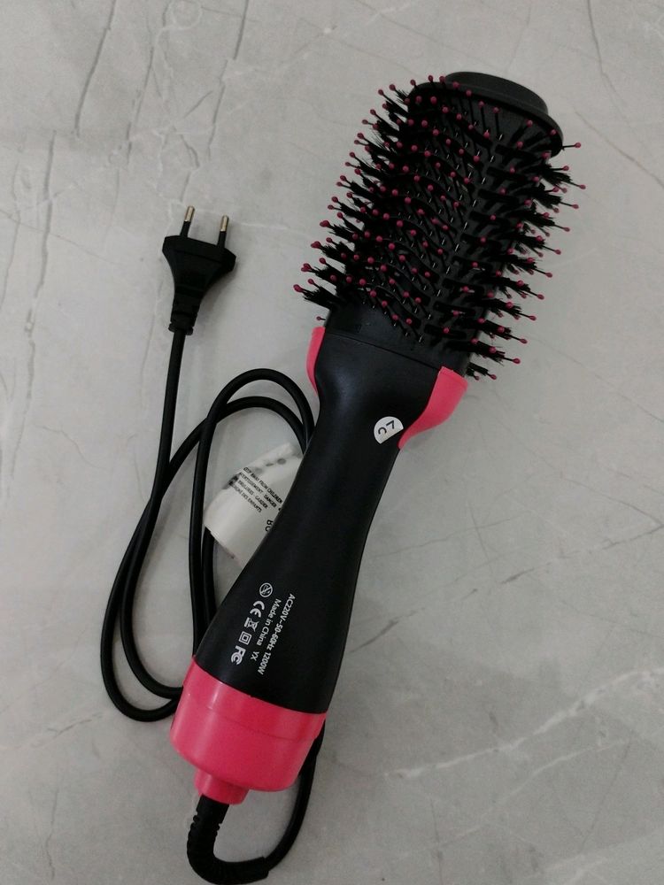 One Step Hot Hair Brush - Straightening + Drying