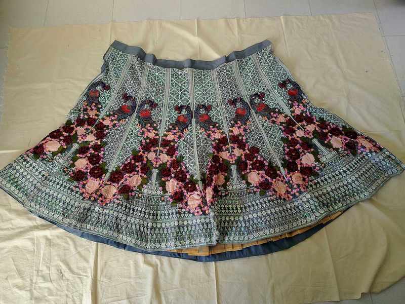 Lehnga (Only) Non Used