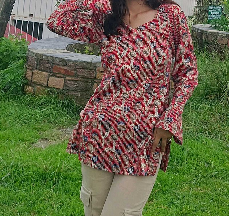 Red Floral Short kurti with kimono shaped sleeves