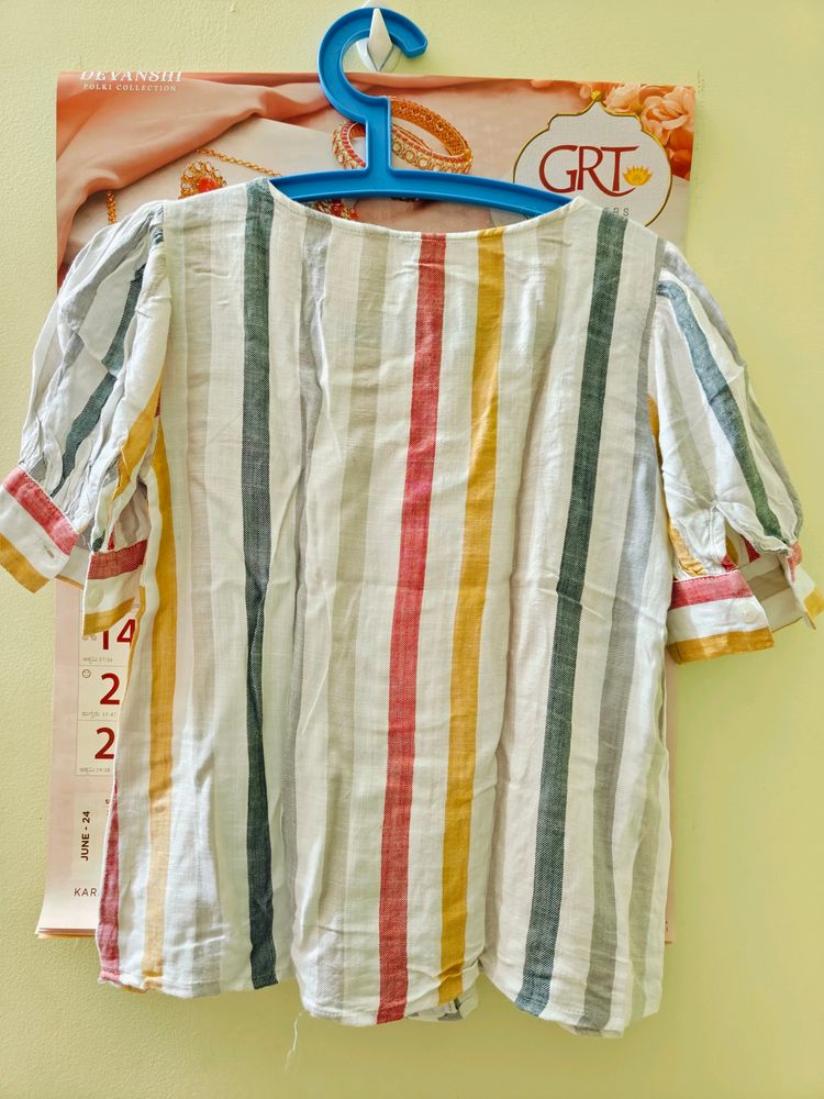 White Stripped Top With Short Sleeves