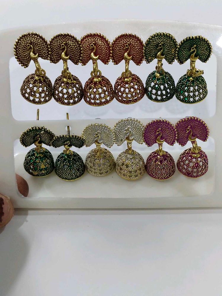 6 Pairs Of Jumki Earrings