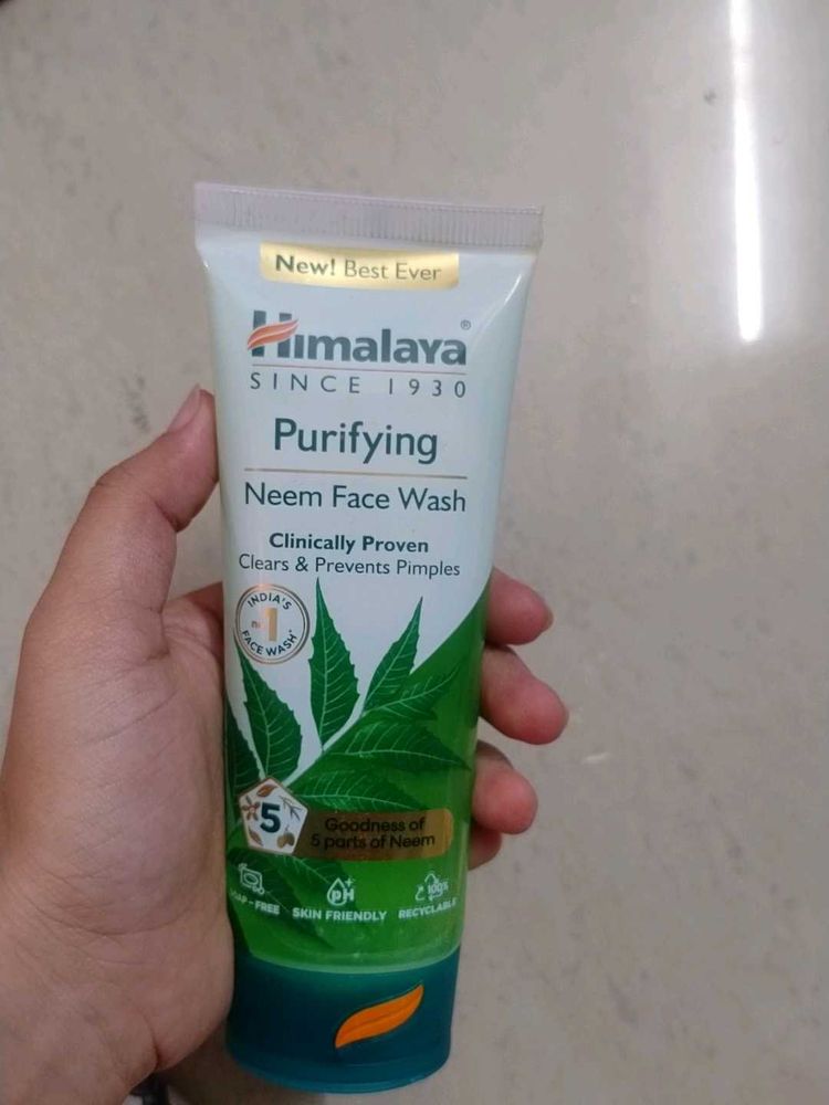 Himalaya Purifying Neem Face Wash