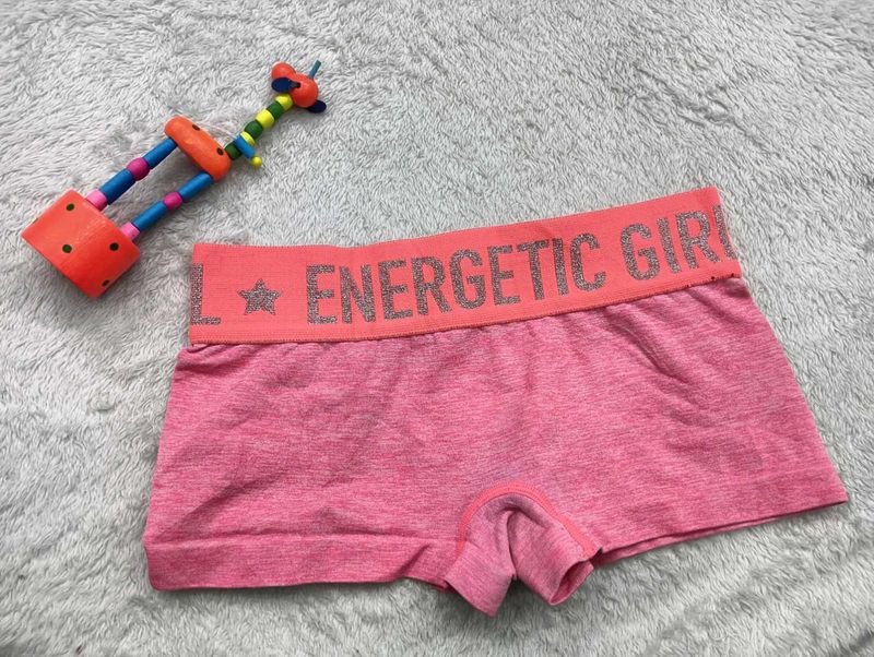 26,28; Size Short 🥰