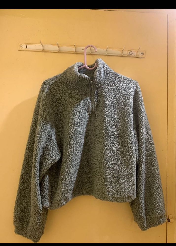New H&amp;M Cozy Green Cropped Pullover