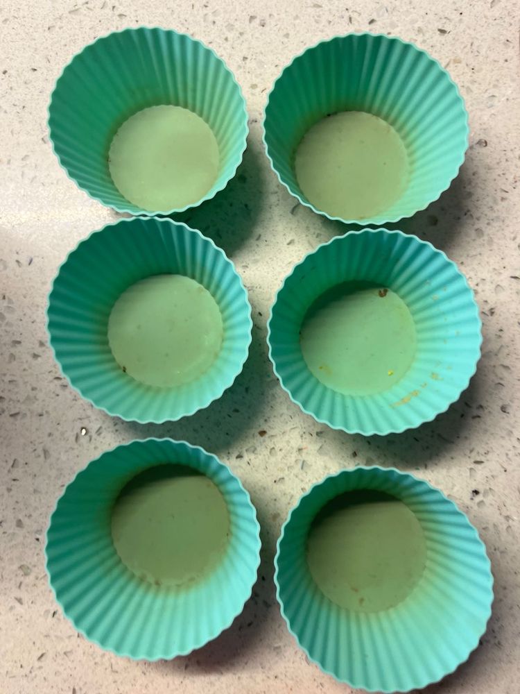 Silicone Baking Cups - Set of 6 and other moulds i