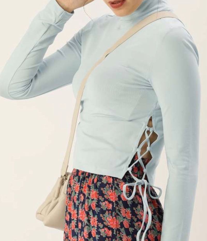 Side Tie-up Forever 21 Crop top!