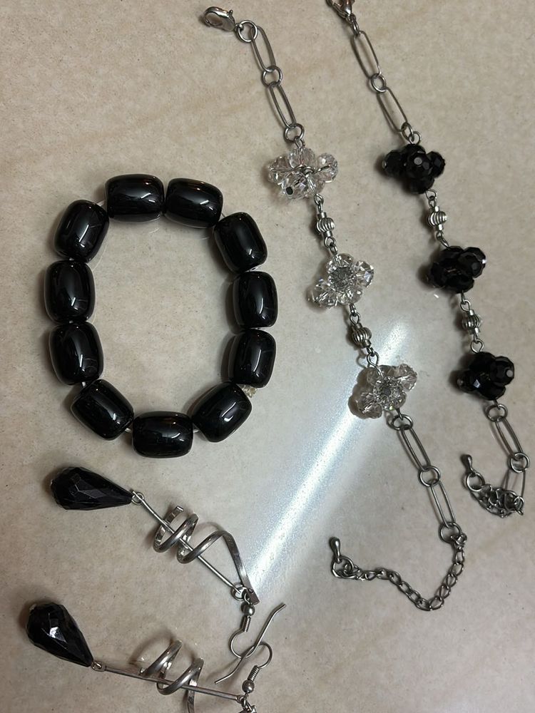 Black/white Bracelets Along With Matching Earrings