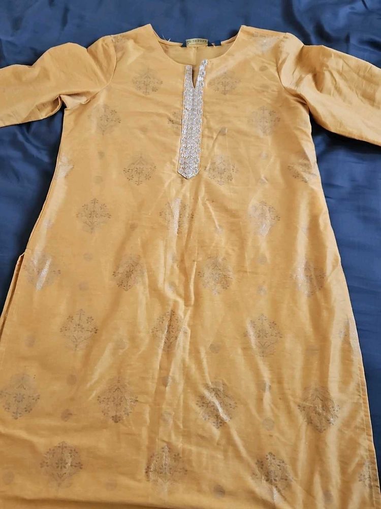 Kartik  Size L