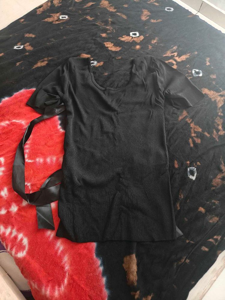 Ribbed Black Tie Top