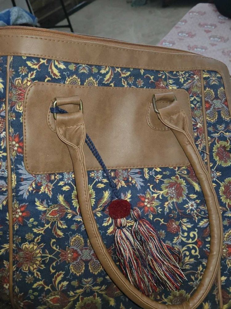 Floral Tapestry Tote Bag 🎀✨