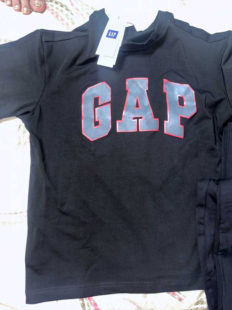GAP Track Suits M SIZE NEW WITH TAG