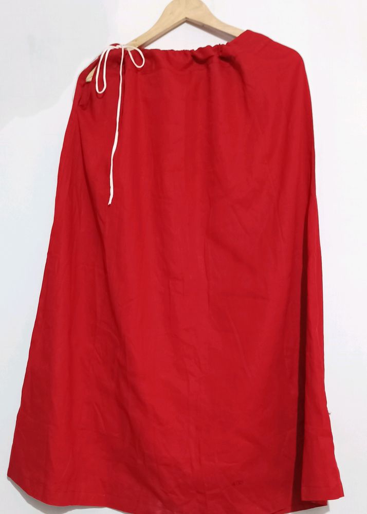Red Color Saree Peticot/Petticoat (Women)