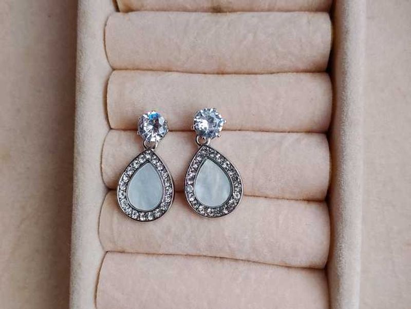 Elegant Teardrop Rhinestone Earrings