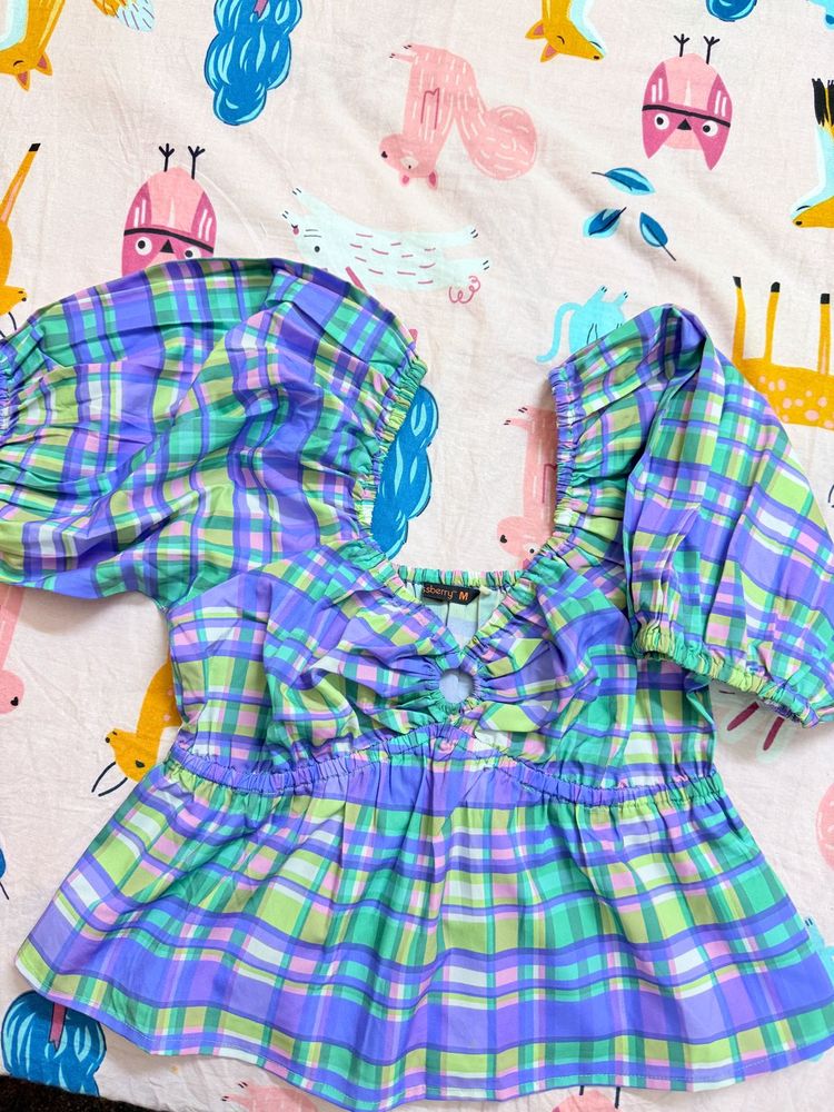 Dressberry Sweetheart Neck Puff Sleeve Top