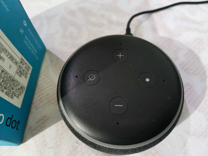 Amazon alexa Echo Dot (3rd Gen) smart speaker