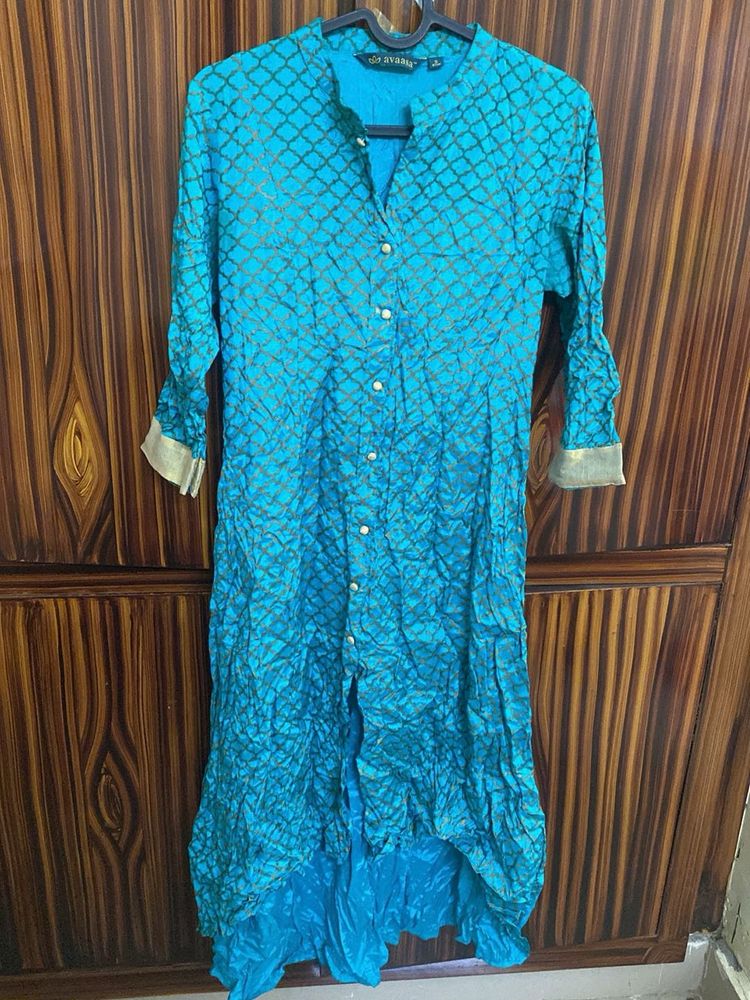 Cyan Embroidered Kurta