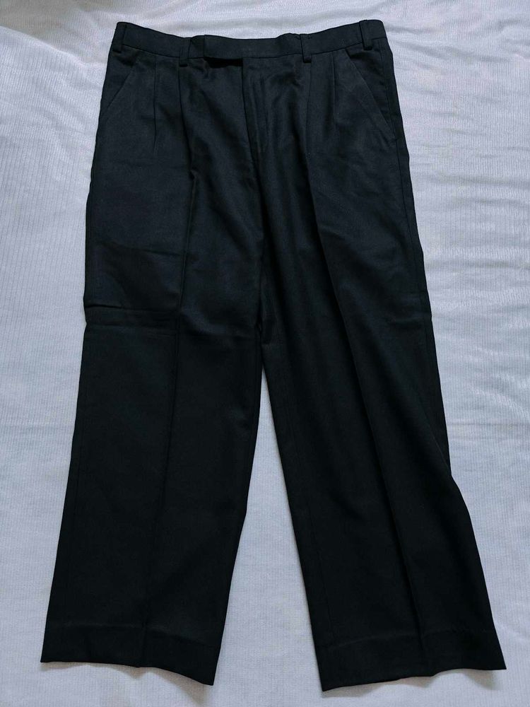 🆕 Black Trousers - Modern Style