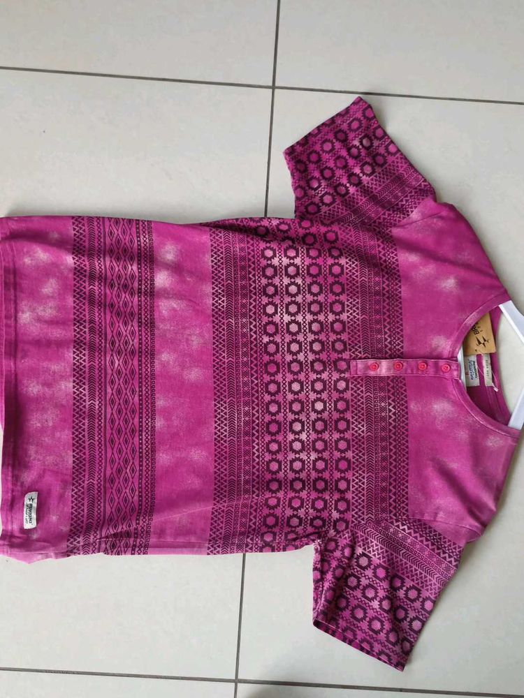 Brand Breakbonce Tshirt Unused Fresh Piece