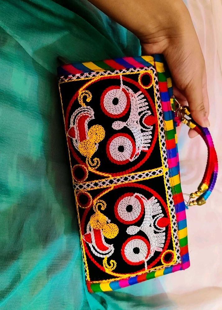 Beautiful New Odisha Handloom Clutch