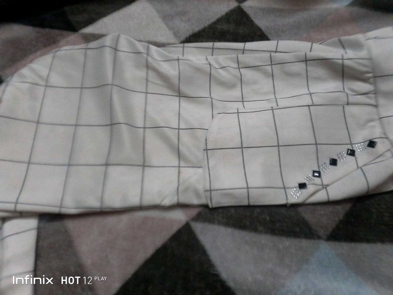 Floral White Pants 👖