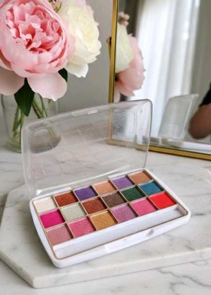 M&amp;M Eyeshadow Palette