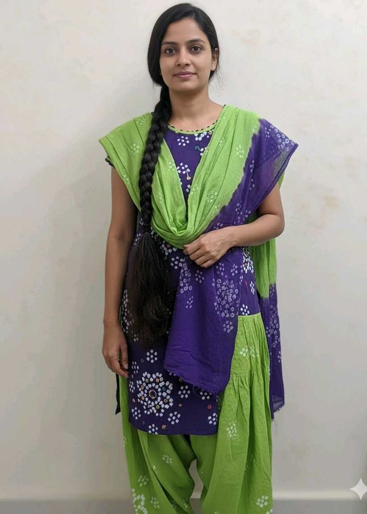 Bandhani Purple Suit