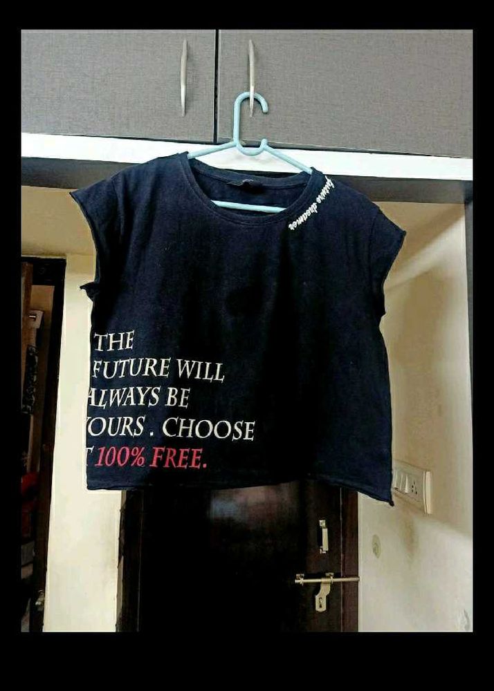 Women&#39;s Black Top
