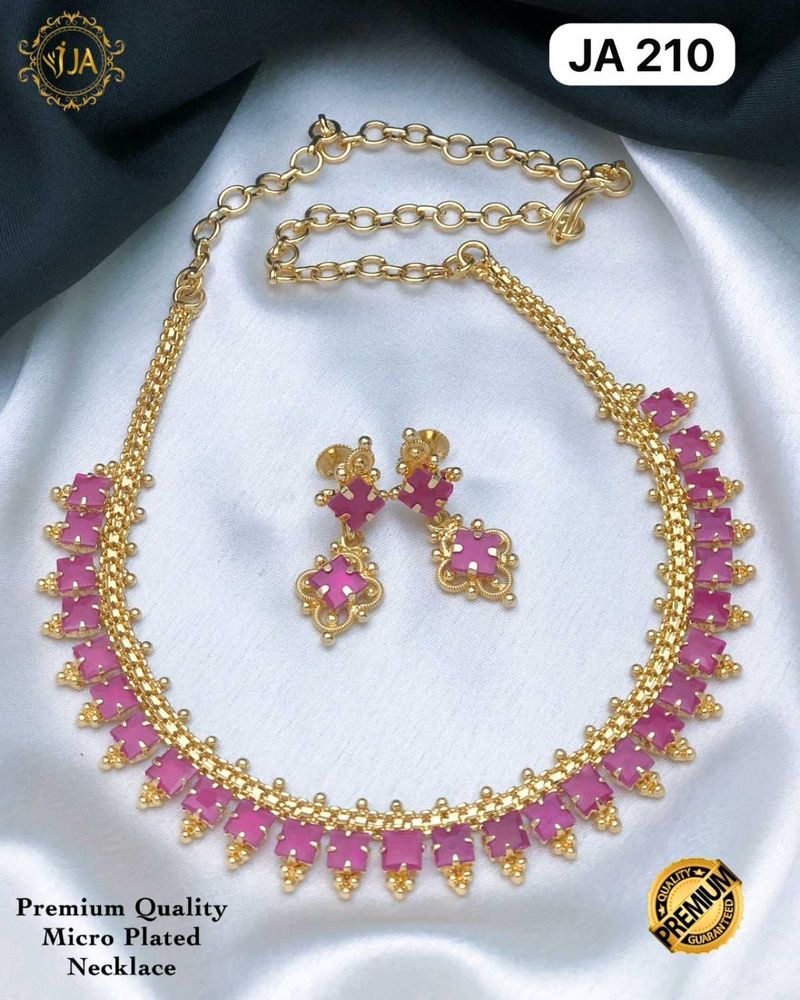 Elegant Necklace Set