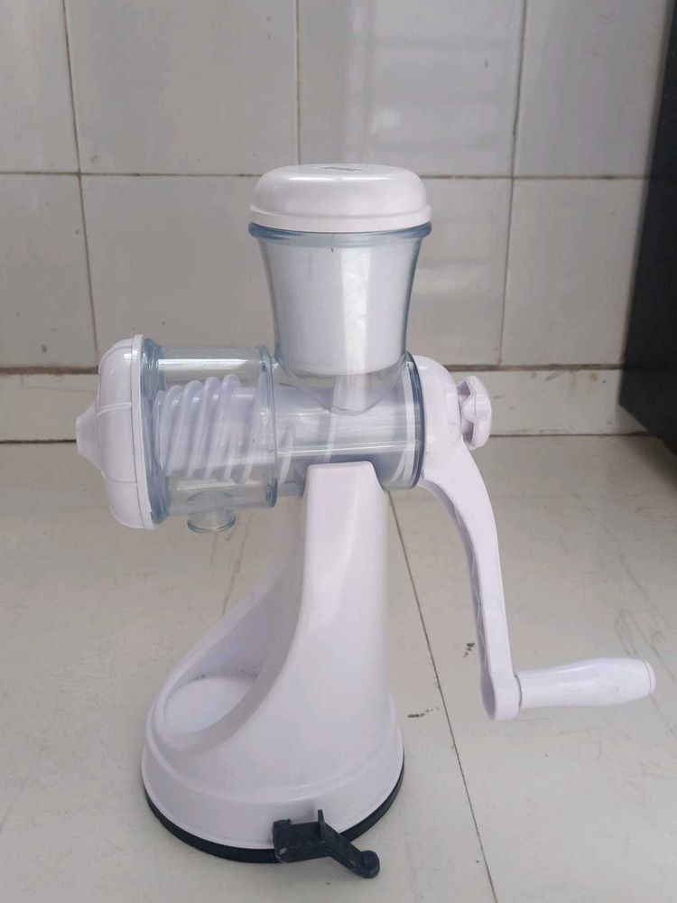 Brand New Hand Juicer