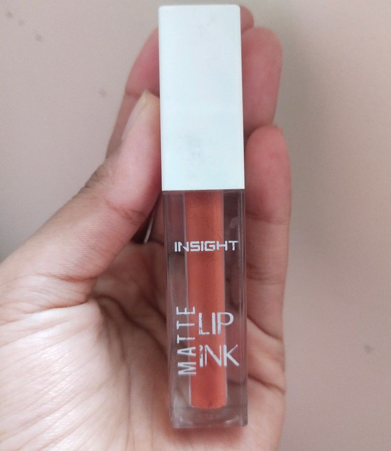 Insight Lipstick, Top-notch
