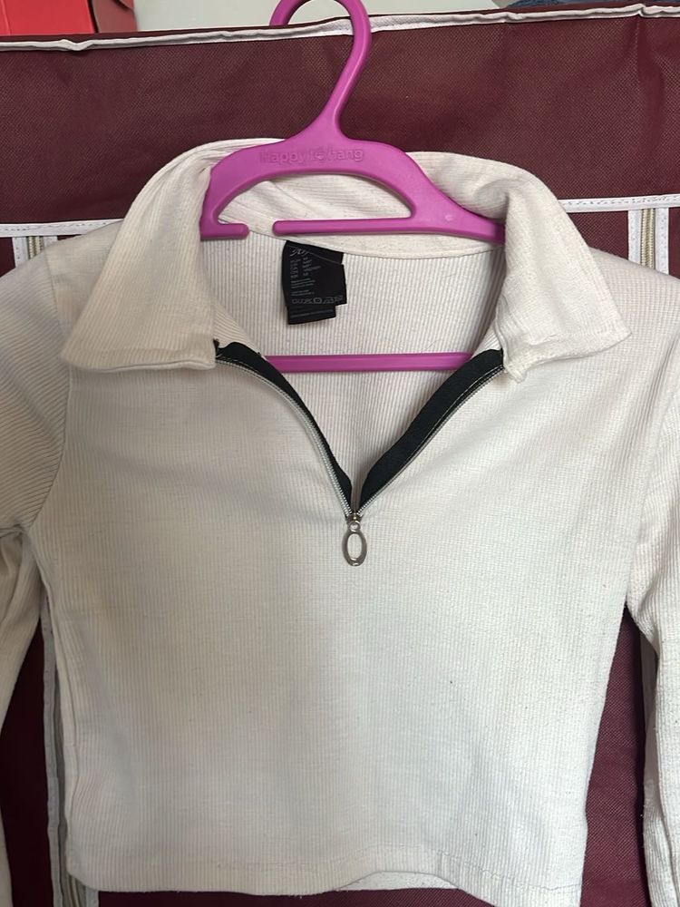Cute White Zipper Top