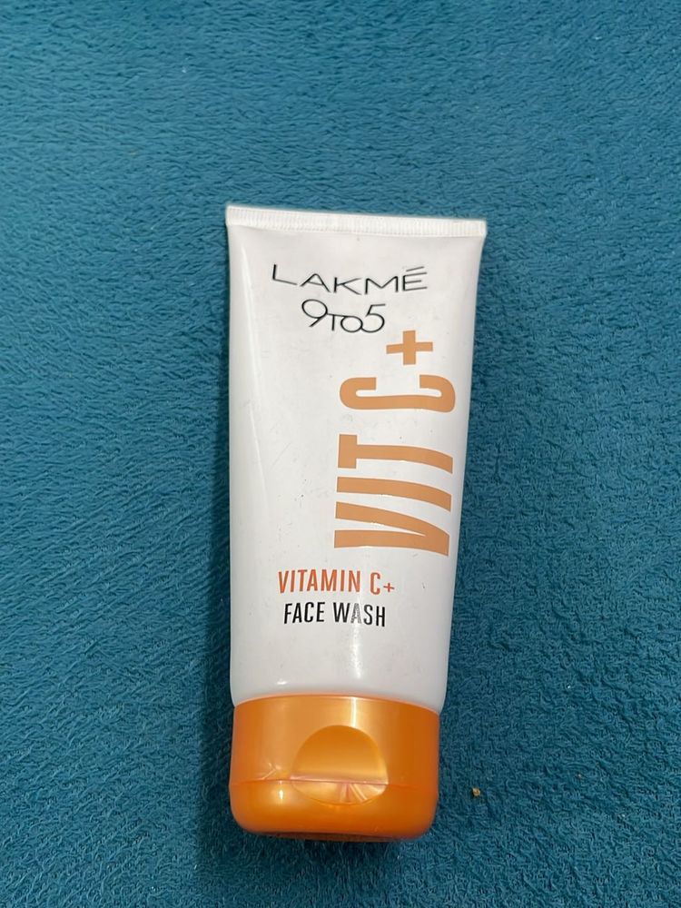 Lakme Vit C + facewash