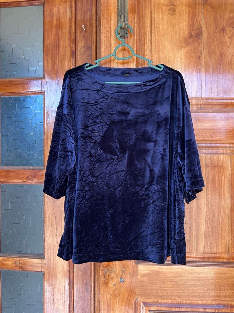 Uniqlo Velvet Top