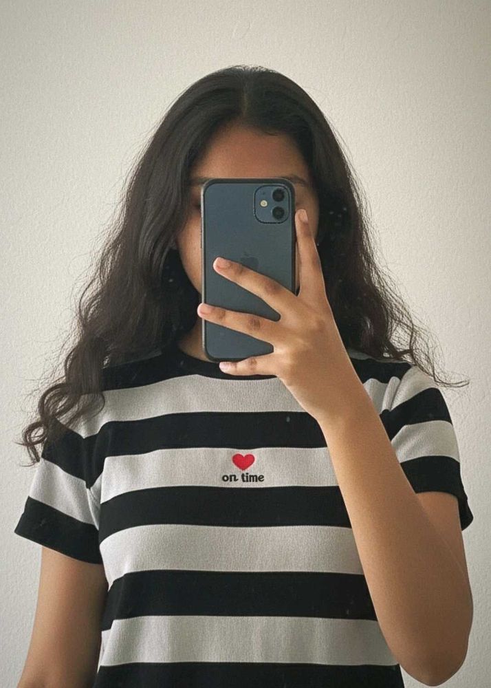 &#39;ON Time♥️* a cute printed t-shirt