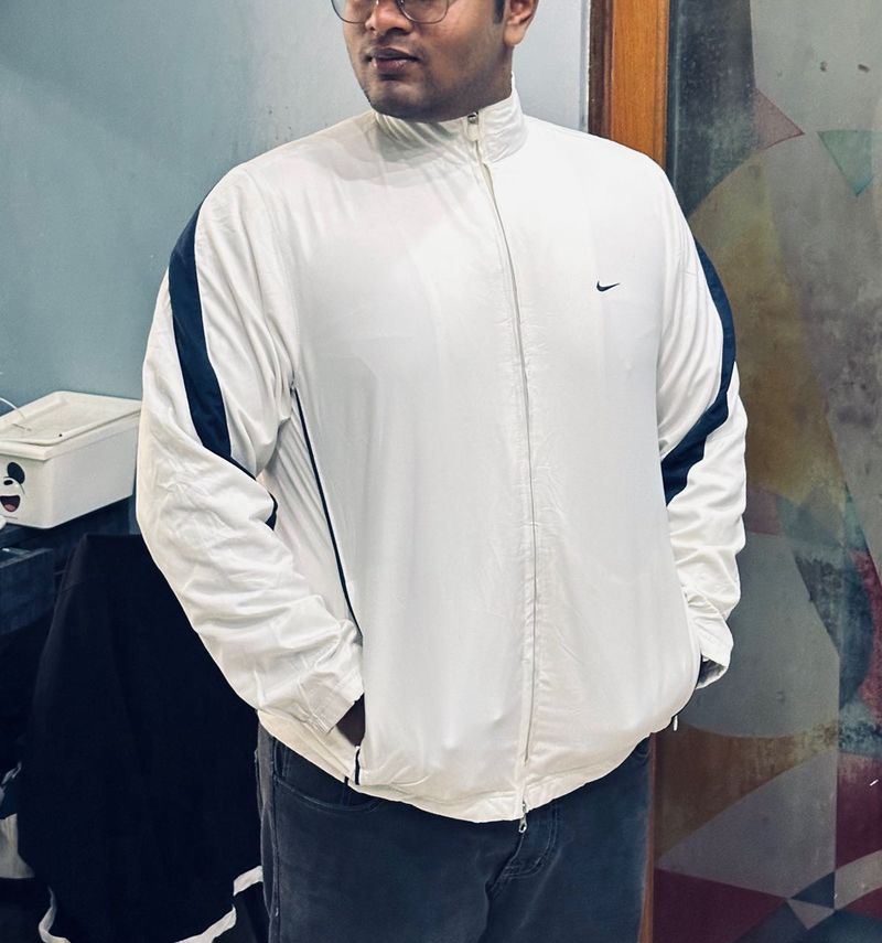 NIKE VINTAGE WINDBREAKER JACKET