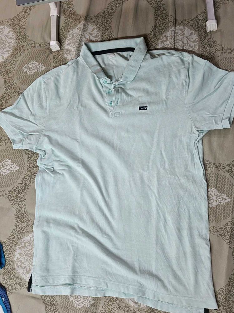 Levi&#39;s Polo Shirt