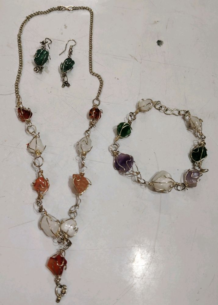 Salee 🥳Stone Jewelry Set - ₹49+ Free Gift! 💎✨