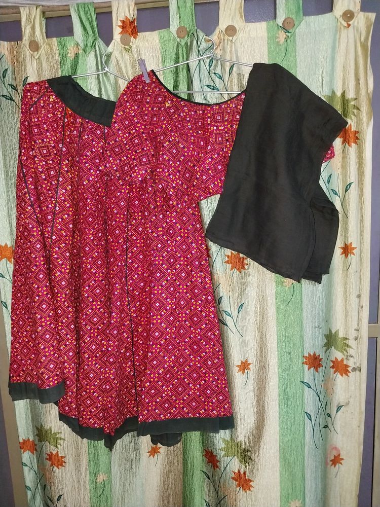 Choli In Red Colour Size XL