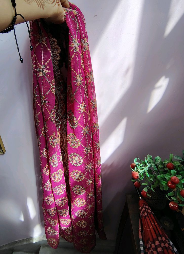 Pink And Golden Dupatta